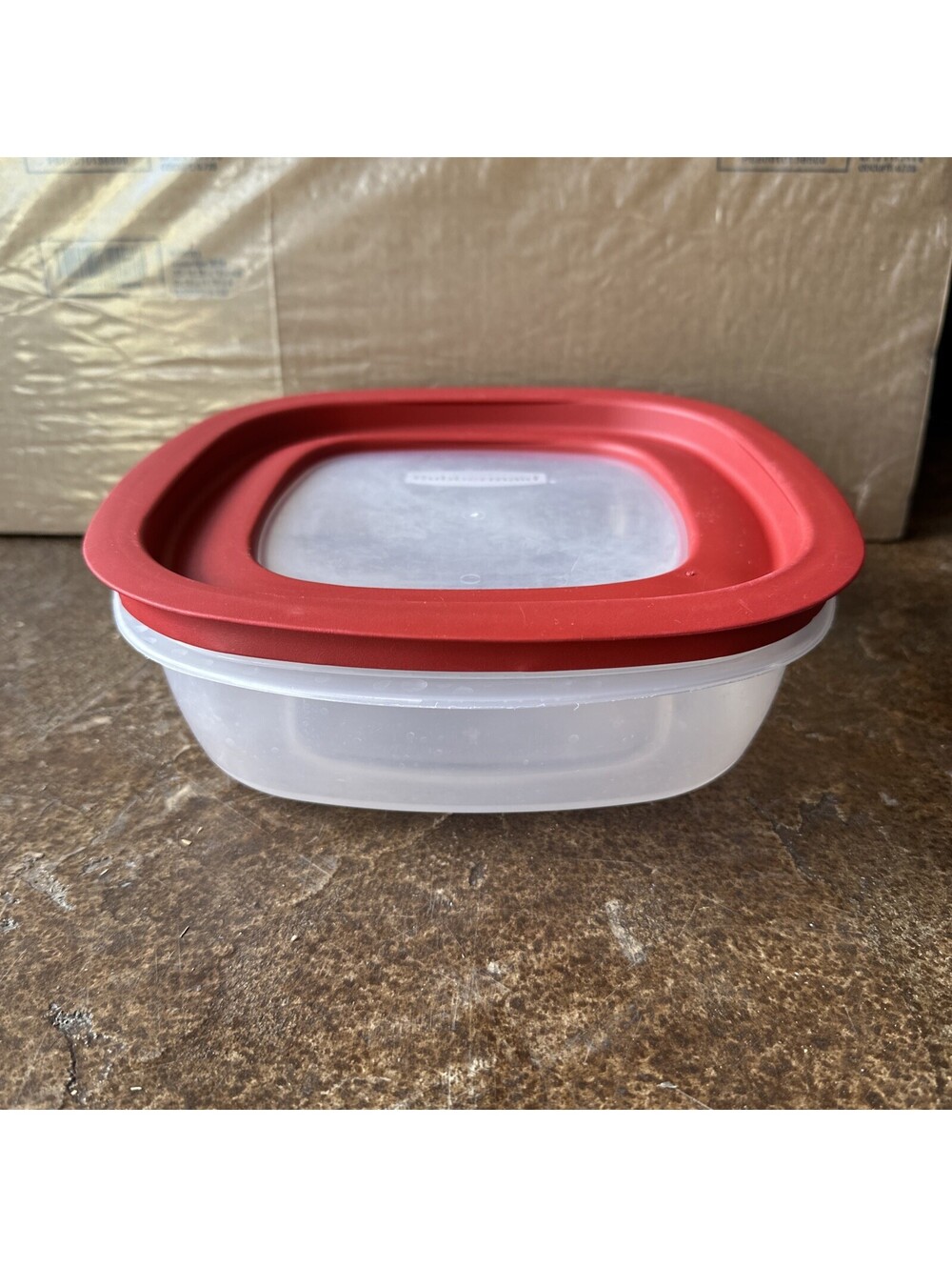 Rubbermaid Easy Find Lids Food Storage Container 9 Cup Racer Red 7J68 VGC